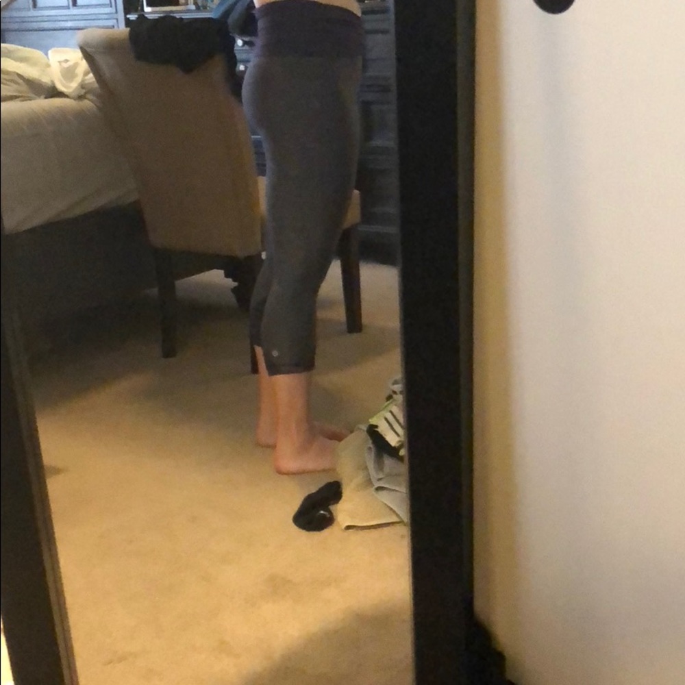 Lululemon blue Crop